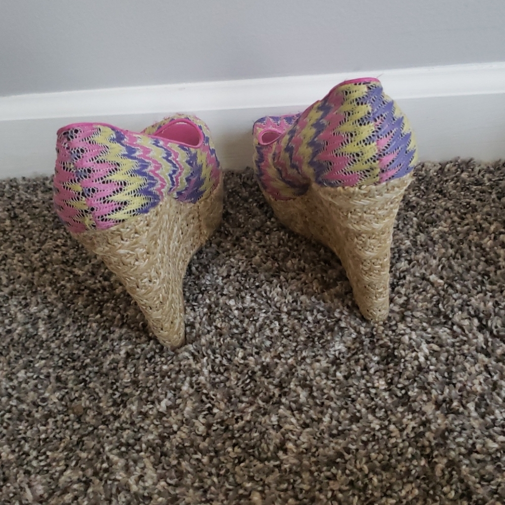 Shoes - Picture 2 of 2